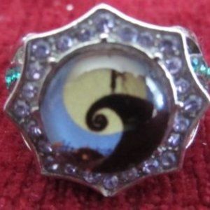 Night Before Christmas Ring with Jewels on the Sides Ring is a Size 9